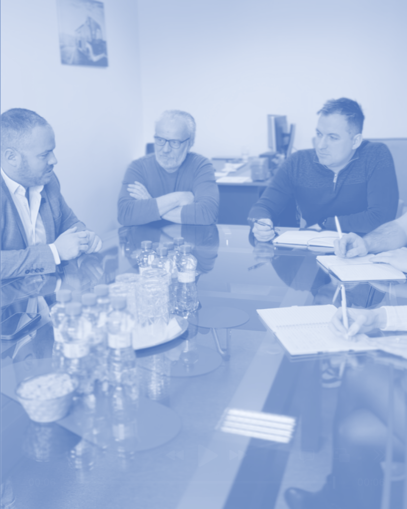 Team meeting in Mobility & Innovation Production - real collaboration on the development of emission-free solutions.