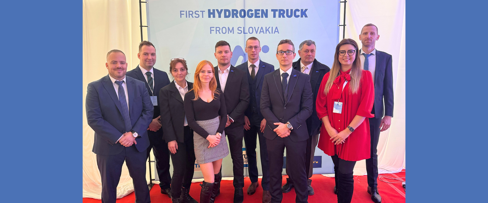 Tím spoločnosti Mobility & Innovation Production pri predstavení prvého vodíkového nákladného vozidla zo Slovenska