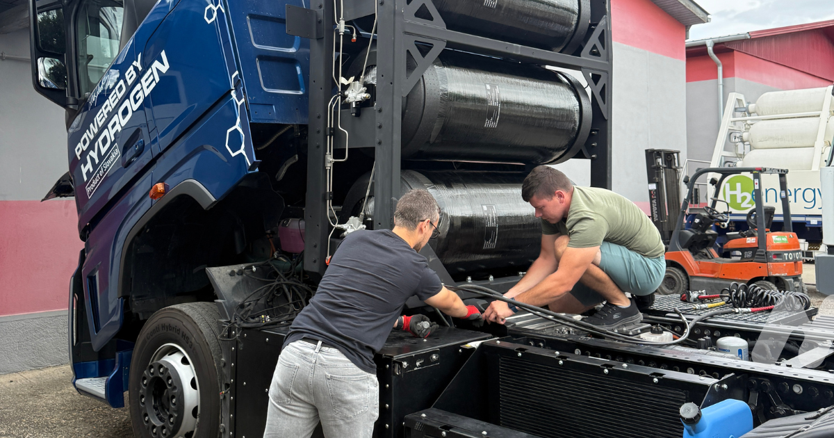 Hydrogen Propulsion System: How Hydrogen, Fuel Cells, and Electric Propulsion Work Together